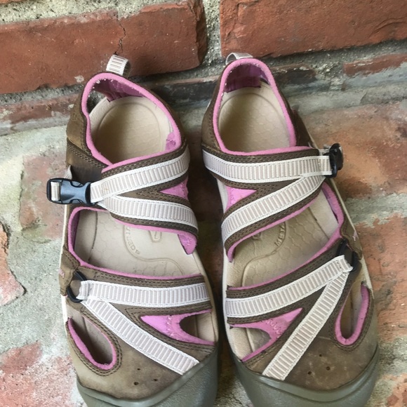 Keen Shoes - Keen hiking, all sports sandals
